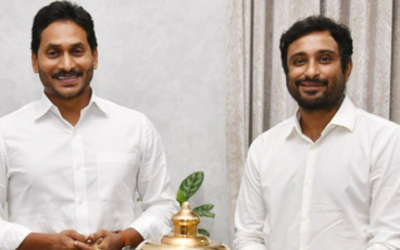 Ambati Rayadu with Andhra Pradesh CM